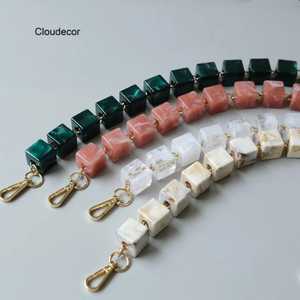 พวงกุญแจลูกปัดเรซิ่นทำมือ ทรงกลม สีขาว ชมพู เทอร์ควอยซ์ หลากสี ของตกแต่งเครื่องประดับสำหรับผู้หญิง งานฝีมือ ดูเหมือนหินธรรมชาติ B.H CRAFTS - Product Image 6