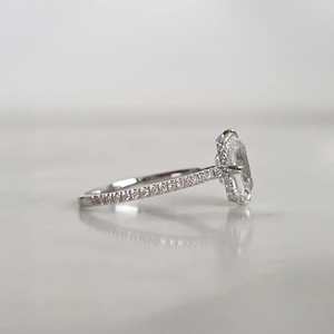 Anillo de Diamante Moissanita con Corte Cojín Antiguo de Plata de Ley 925 para Mujer, Regalo de Boda o Compromiso para Enamorados - Product Image 4