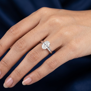 Anillo de Compromiso Solitario con Diamante Cultivado en Laboratorio, Corte Ovalado, Oro Blanco, Anillo de Promesa Minimalista, Anillo de Novia, Joyería Fina, Regalo - Product Image 1