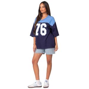 Camiseta informal de gran tamaño con cuello en V Colorblock para mujer, camiseta gráfica estampada, nueva camiseta ligera de fútbol americano para mujer - Product Image 4