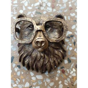 Decoración Moderna para Sala de Estar, Cabeza de Oso de Bronce para Montar en la Pared con Gafas de Sol, Última Novedad en Decoración del Hogar, Decoración Hecha a Mano - Product Image 6