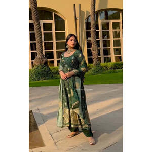 Vestidos de noche de diseñador Elegante vestido Anarkali y Dupatta para ropa de fiesta - Product Image 1