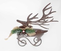 Statue de cerf en fer extérieure populaire finition brillante classique sculpture de cerf en fonte animée ornement de jardin pour la décoration de noël