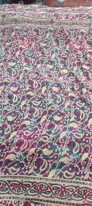 Vestido maxi casual de mujer con corte en A, cuello halter cruzado, sin mangas, bordado a cuadros, espalda descubierta, diseño fluido, ideal para fiestas de primavera y verano. - Product Image 4