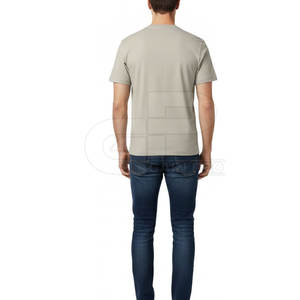 Camisetas Urban Lifestyle para Hombre, Mezcla de Algodón y Poliéster con Tela Suave, Corte Moderno y Cómodo, Diseño Contemporáneo - Product Image 4