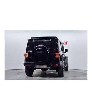 Jeep Wrangler 2.0 Overland 2023, SUV de 4 Puertas con Techo Eléctrico, Caja de Cambios Automática, Volante a la Izquierda, Asientos de Tela, Cámara Trasera, 69,737 km - Product Image 4