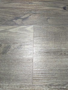 Suelo SPC de Lujo Resistente al Agua, 8mm de Grosor, Antideslizante, Diseño Moderno, Sistema de Clic, para Uso en Interiores de Oficina - Product Image 6