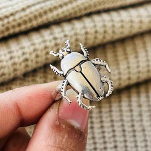 Fashionable Unique Latest Beetle Brass <b>Ring</b> <b>Chunky</b> Silver Plated Antique Insect Vintage <b>Ring</b> Gothic Punk Women Wholesale <b>ring</b> - Product Image 6