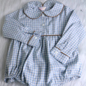 Combinaison à carreaux bleus pour bébé garçon avec col Peter Pan, tenue classique à manches longues de style boutique - Product Image 1