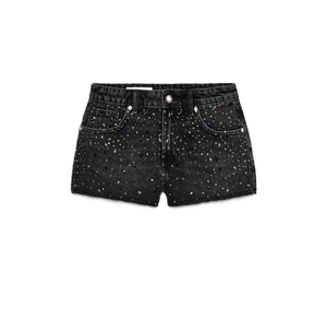 Shorts de mezclilla para mujer de talla grande con adornos, dobladillo lavado, informales, de alta calidad, transpirables, personalizables - Product Image 5