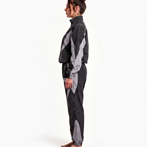 Conjunto Deportivo de Moda para Mujer, Chaqueta Ligera de Nailon con Cierre Completo y Pantalones, Fabricante de Ropa Casual Personalizada al por Mayor - Product Image 4