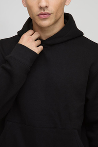 ผู้ผลิตเสื้อฮู้ดเปล่าสำหรับงานซับลิเมชั่น OEM ผ้าฝ้าย/โพลีเอสเตอร์ เสื้อฮู้ดโลโก้แบบกำหนดเอง เสื้อฮู้ดและเสื้อสเวตเชิร์ตผู้ชายไซส์ใหญ่แบบเรียบ - Product Image 3