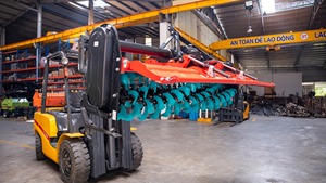 HOGICO HG 200VN S01 Installation facile Compatible avec les tracteurs de 45 à 60 CV Facile à utiliser - Outils agricoles - Prix bas et attractif - Product Image 6