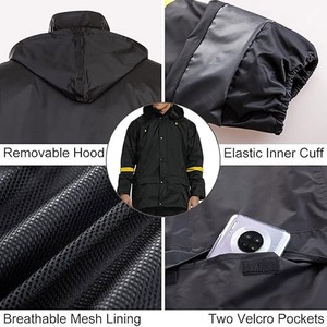 Traje de lluvia negro para hombre con franjas reflectantes amarillas, conjunto de chaqueta con capucha y pantalones, ropa impermeable para exteriores - Product Image 5