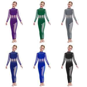Tenue d'équipe tendance en tissu doux avec logo graphique, matériau durable, flexible, léger, confortable et élégant, uniforme de cheerleading - Product Image 3