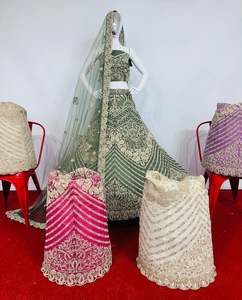 Blusa Completa con Dupatta de Piedra Jarkhan Intrincada de Roop Designers, Nuevos Diseños Exquisitos para Bodas Indias y Pakistaníes - Product Image 4