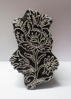 Timbre indien en bois avec motifs de fleurs sculptées à la main