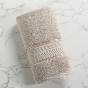 Modern Simple Soft <b>Towel</b> Bath <b>Towel</b> 100% Pure Cotton 700gsm <b>Towel</b> Plain Weave Hotel Bath <b>Towel</b> - Product Image 4