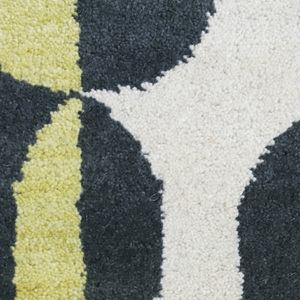 Alfombra de Lana con Patrón de Cadena en Amarillo Mostaza, Carbón y Marfil, Alfombra Moderna de Diseño Geométrico con Flecos, Ecológica, Antideslizante y Hecha a Mano - Product Image 4