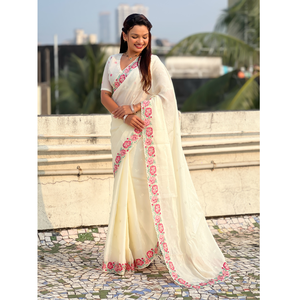 Sari blanc pur brodé avec des motifs floraux multicolores et une bordure ajourée pour les mariages - Product Image 6