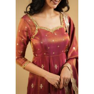 Robe Anarkali et pantalon orange de créateur Thirteen D avec dupatta pour les fêtes et les soirées - Product Image 3