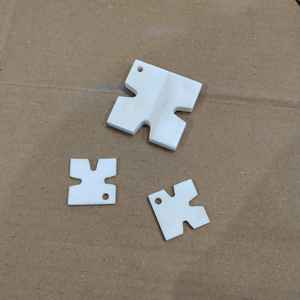 Bobina de Hilo para Coser de Hueso de Búfalo Estilo Vikingo, Herramienta Artesanal Hecha a Mano al Mejor Precio - Product Image 1