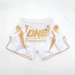 Shorts MMA blancs unisexes, vêtements d'entraînement de arts martiaux mixtes, logo sur le devant, polyester à séchage rapide, shorts de Muay Thai pour hommes - Product Image 1