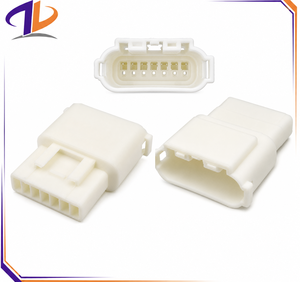 Connecteur Électrique Étanche 7 Broches Femelle en Cuivre avec Boîtier en Nylon pour Faisceau de Câbles de Moteur de Lève-Vitre Automobile - Product Image 1