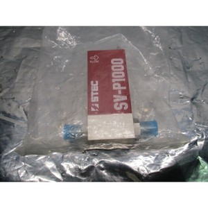 Horiba STEC SV-P1102 Débitmètre massique pneumatique - Équipement et pièces semi-conductrices de renommée mondiale - Product Image 2