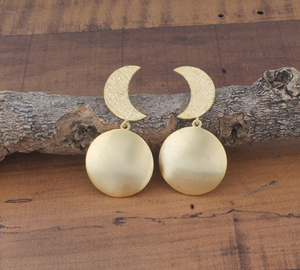 Pendientes de Luna Creciente Chapados en Oro al por Mayor, Joyería Celestial Vintage para Mujer, Proveedor para Boutiques - Product Image 5