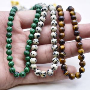 Collar de Jaspe Dálmata Natural Hecho a Mano con Cuentas de Piedra Moteada y Cierre de Oro, Joyería con Cuentas de Piedras Preciosas - Product Image 4