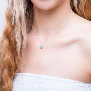 Pendentif Baiser Vintage en Larimar Fait Main, Plaqué Or sur Argent Sterling, Bijou Cadeau pour Femme, Pierre de Naissance et de Fiançailles - Product Image 6