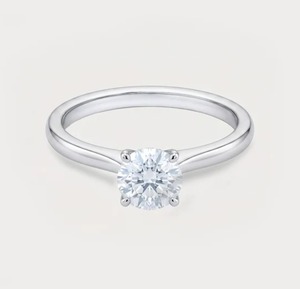 Bague de fiançailles solitaire en or blanc 14 carats avec diamant rond brillant de 0,53 carat cultivé en laboratoire pour femmes - Product Image 1