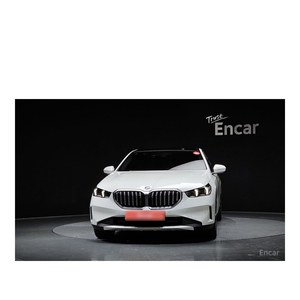 BMW 520i Série 5 2024, 9 595 km, boîte automatique, sièges en cuir, conduite à gauche, avec caméra de recul - Product Image 3