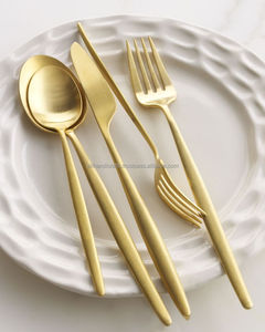 Ensemble de couverts de luxe à manche cylindrique doré, finition laiton à queue conique, pour hôtels et restaurants haut de gamme - Ali Handicrafts B2B - Product Image 4