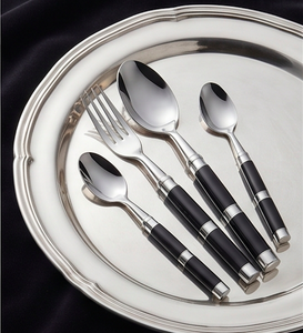 Ensemble de couverts élégants en acier inoxydable avec poignées noires, finition miroir haute brillance, passe au lave-vaisselle, idéal pour la vaisselle de mariage - Product Image 6