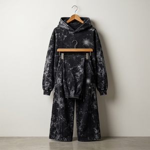 Ensemble de survêtement pour femme noir délavé à l'acide, comprenant un sweat à capuche oversize et un pantalon de survêtement à jambes larges, style streetwear décontracté - Product Image 2