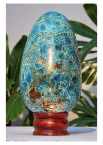 Figura de Huevo de Apatita Azul Pulida Hecha a Mano, Adorno de Piedra Ovalada, Decoración Artística Coleccionable - Product Image 2