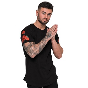 เสื้อยืดสีดำพิมพ์ลายสกรีนโลโก้สำหรับผู้ชาย - Product Image 1