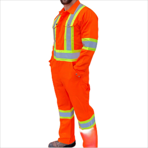 Combinaison de travail de protection en coton résistant, conforme aux normes ANSI Classe 2 et EN ISO 20471 Classe 3, avec bandes réfléchissantes et éclairage LED. - Product Image 2