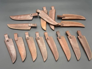 Couteau de chasse en acier Damas, lame à pointe clip, manche en os avec intercalaire bleu, couteau EDC à lame fixe de 7 pouces avec étui - Product Image 6