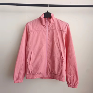 Survêtement unisexe personnalisé en nylon rose respirant et léger pour l'été, avec col boutonné et cordon de serrage, coupe décontractée et ample - Product Image 6