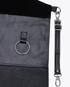Capa de Peluquería Negra de Tela con Cintura Ajustable para Barbería - Product Image 3