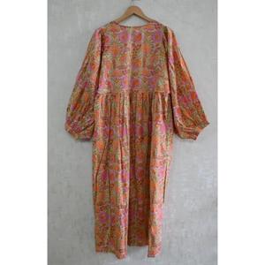 Robe longue bohème légère en coton imprimé à la main pour femme, tenue d'été à manches ballon, taille naturelle, lavable, col en V - Product Image 5