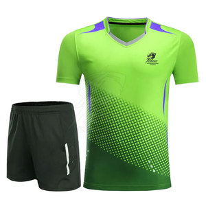 Uniforme de voleibol hecho en fábrica con número y nombre personalizados disponible en varios tamaños, colores y estilos para equipos y clubes. - Product Image 6