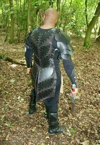 Eoin Winston Sports Armure de guerrier en cuir véritable, ensemble de protections (plaque de poitrine, protège-épaules, protège-bras), vêtements de cosplay - Product Image 4