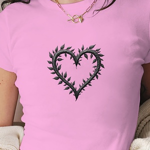 Camiseta Corta de Moda para Mujer, Estilo Y2K, Ajustada, con Estampado de Hojas y Corazones, Tejido de Punto - Product Image 3