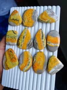 Cabujón de Jaspe Abeja 100% Natural, Jaspe Abeja de Alta Calidad Hecho a Mano para la Fabricación de Joyas - Product Image 4