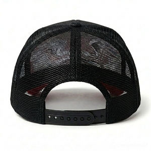 Gorra Trucker de 5 Paneles de Algodón Vaquero Rojo y Negro con Forro Polar y Malla, Estilo Dad Hat, Hebilla Metálica, Sin Estructura, Logotipo Bordado, Casual - Product Image 5