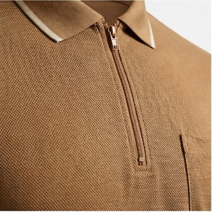 Polo en piqué à manches courtes pour homme, couleur marron, avec poche, coupe classique, design tricoté uni - Product Image 4
